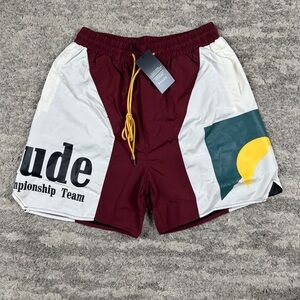 Rhude Marlboro World Championship Racing Red / White Shorts Men’s size Large